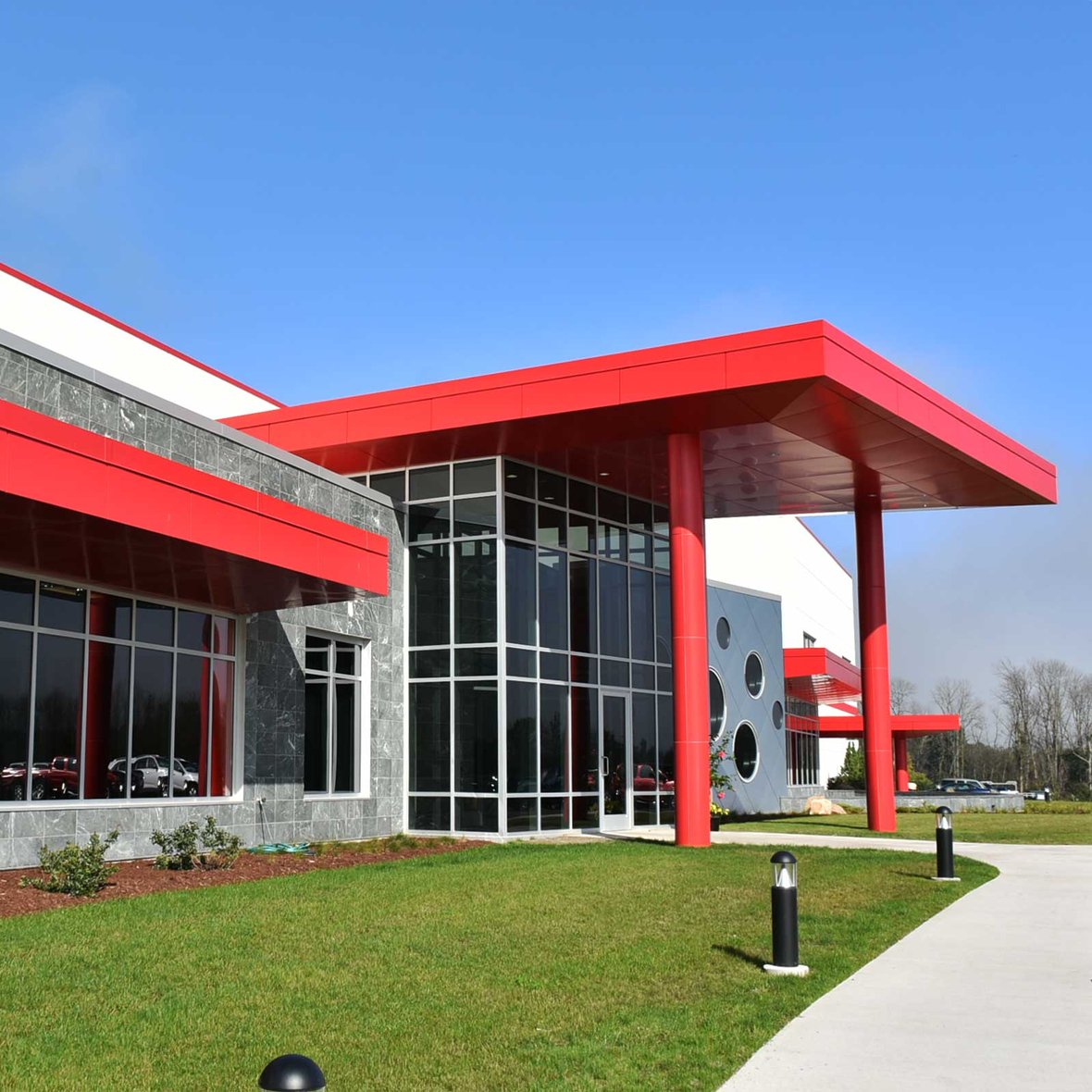facade and front entrance of Masters Gallery Foods in Oostburg, Wisconsin