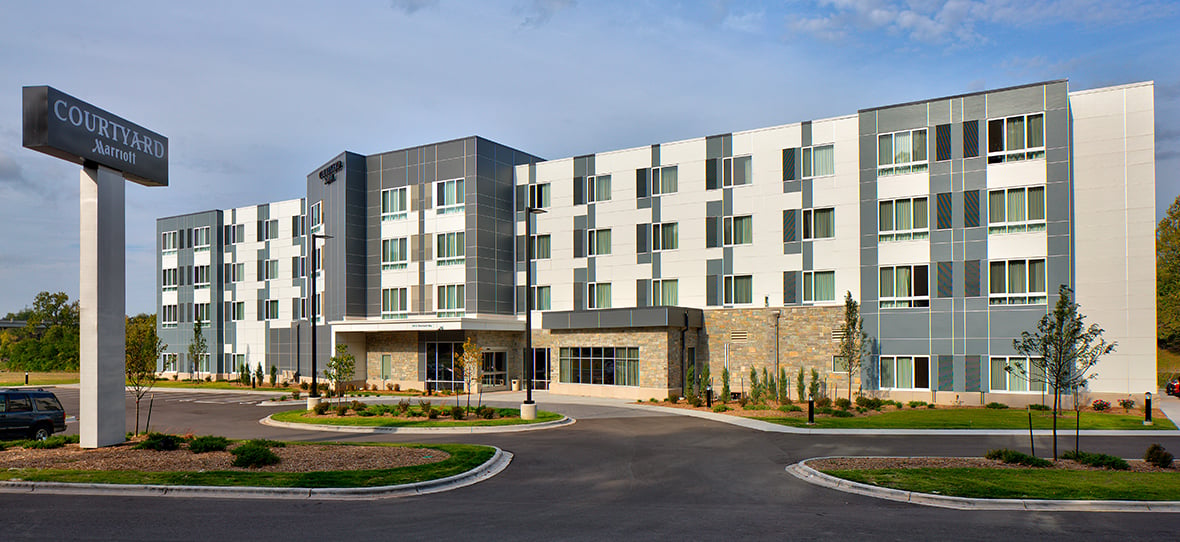 C.D. Smith Construction was hired as Construction Manager for the Courtyard by Marriott Appleton Riverfront located in the RiverHeath development. The new facility offers convenient hotel access to business travelers in the Fox Valley, Wisconsin.