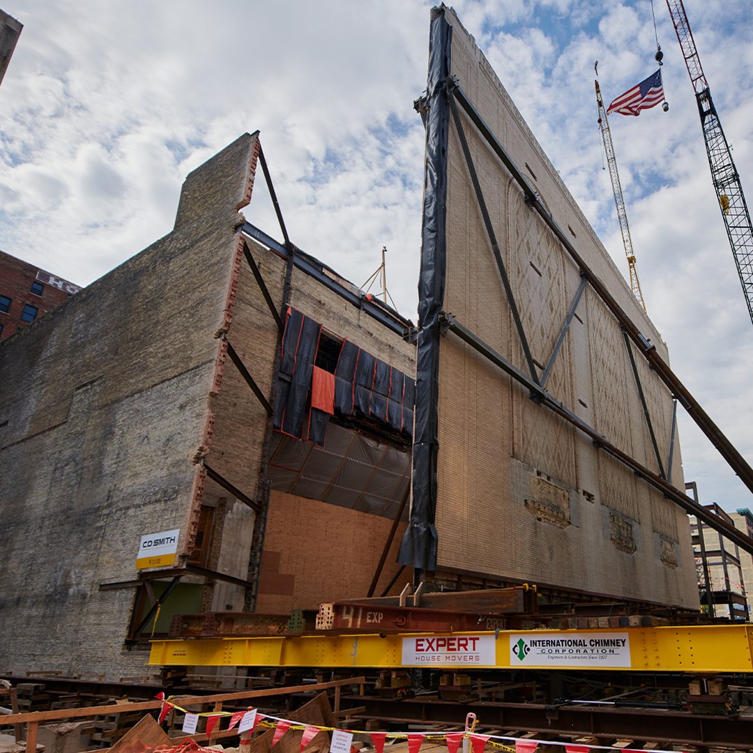 Wall Move Milwaukee Symphony Orchestra Warner Grande Theatre historic building & modern building construction - Bradley Symphony Center