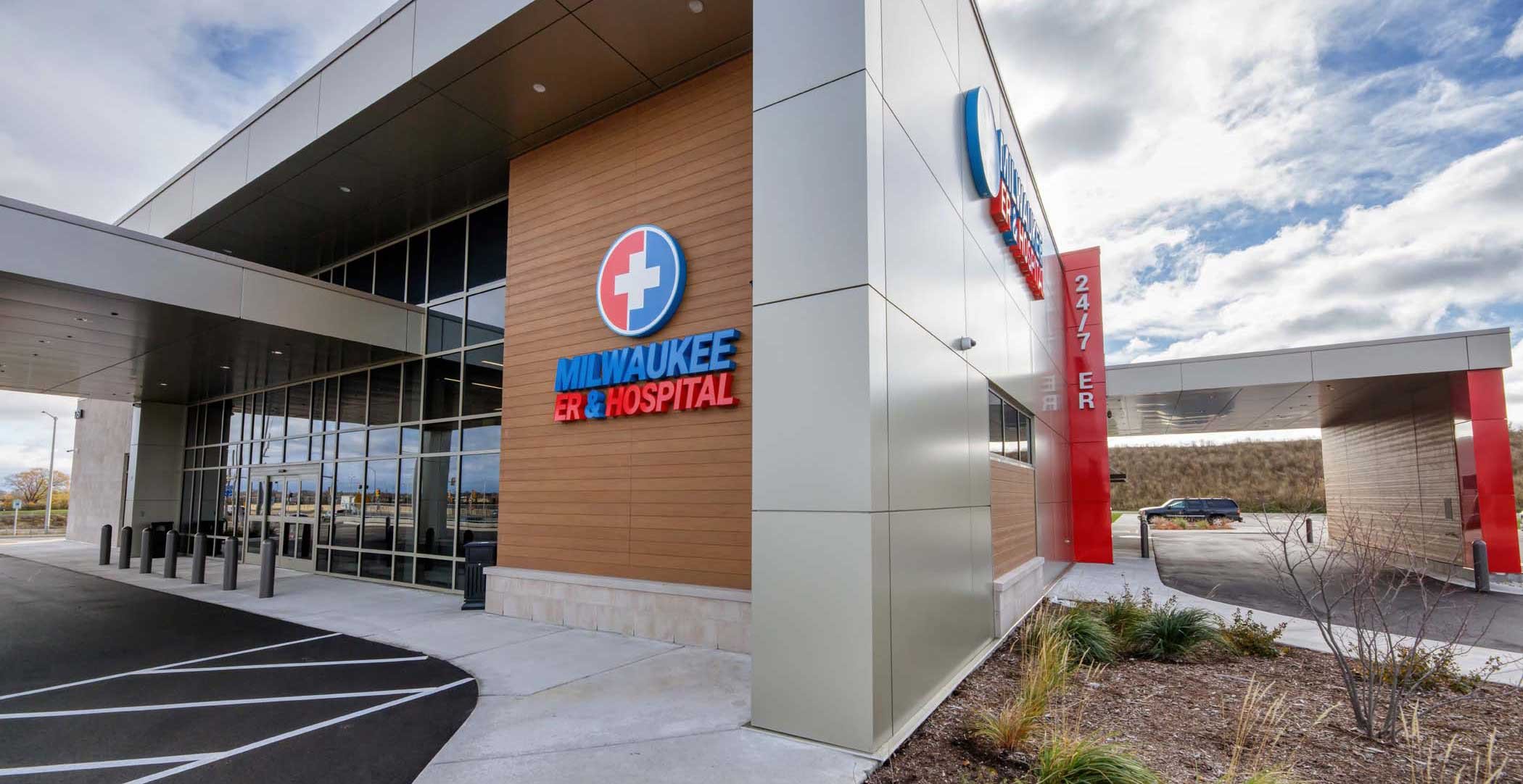 Nutex Health Milwaukee Wisconsin Micro-Hospital exterior front entrance and 24/7 ER canopy built by CD Smith Construction