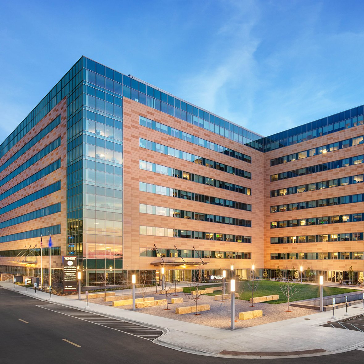 Built by C.D. Smith, the new Hill Farms State Office Building, located in Madison, Wisconsin, is one of the largest public-private partnerships to be successfully completed in the State of Wisconsin.