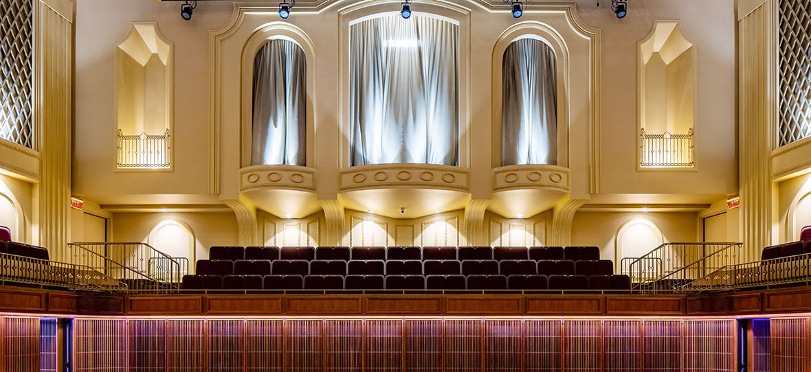 Theater Stage of Milwaukee Symphony Orchestra Warner Grande Theatre historic building & modern building construction - Bradley Symphony Center