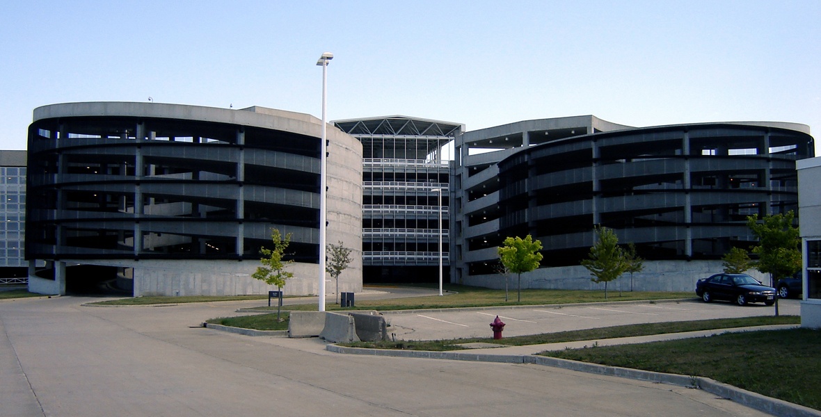 Parking Structure_General Mitchell International Airport_Milwaukee, WI