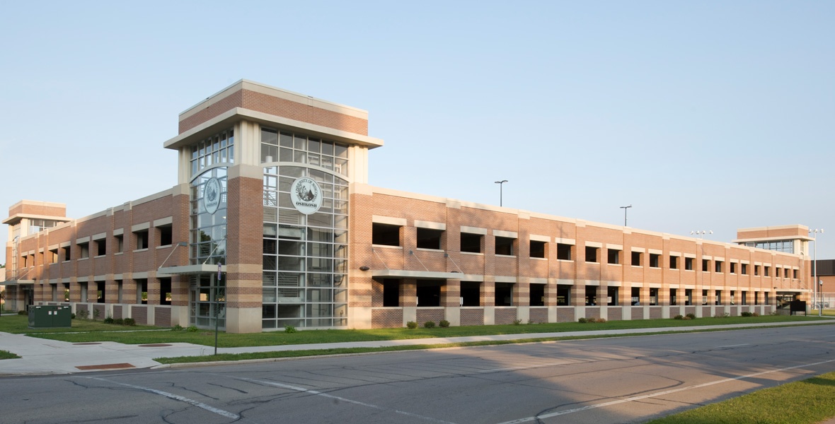 parking-structure-construction-UW-Oshkosh